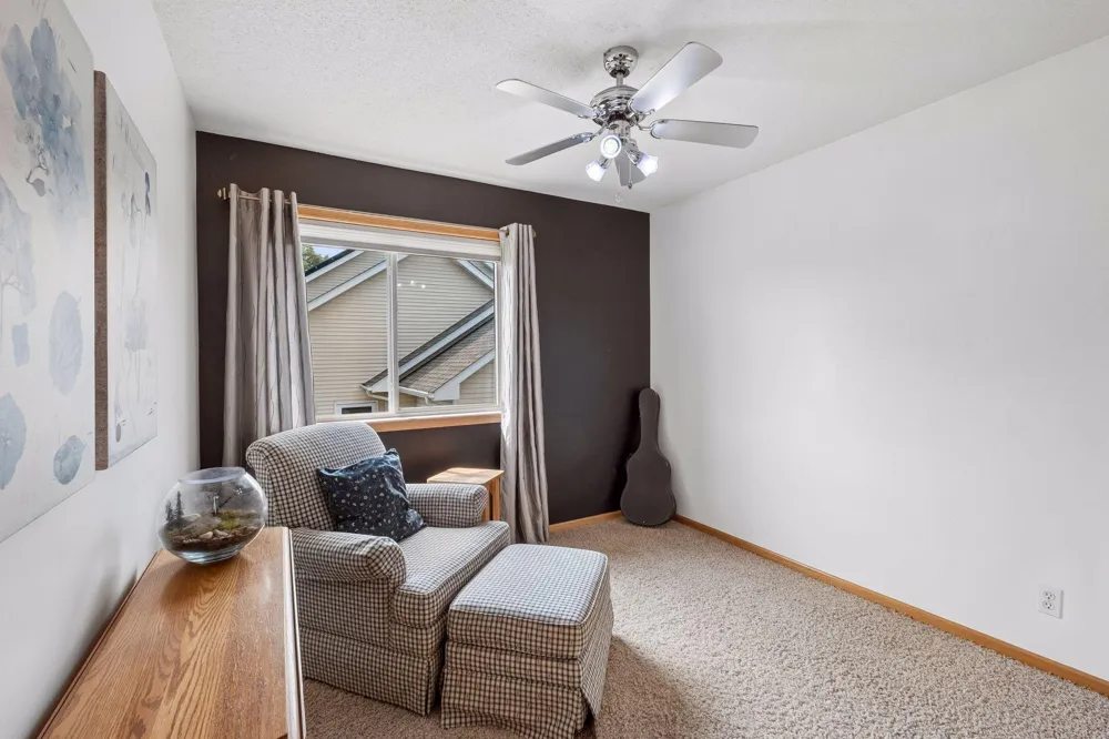 3963 Bailey Ridge Draw Woodbury, MN 55125
