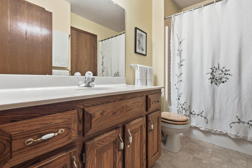 1063 Sunwood Park Lane Waite Park, MN 56387