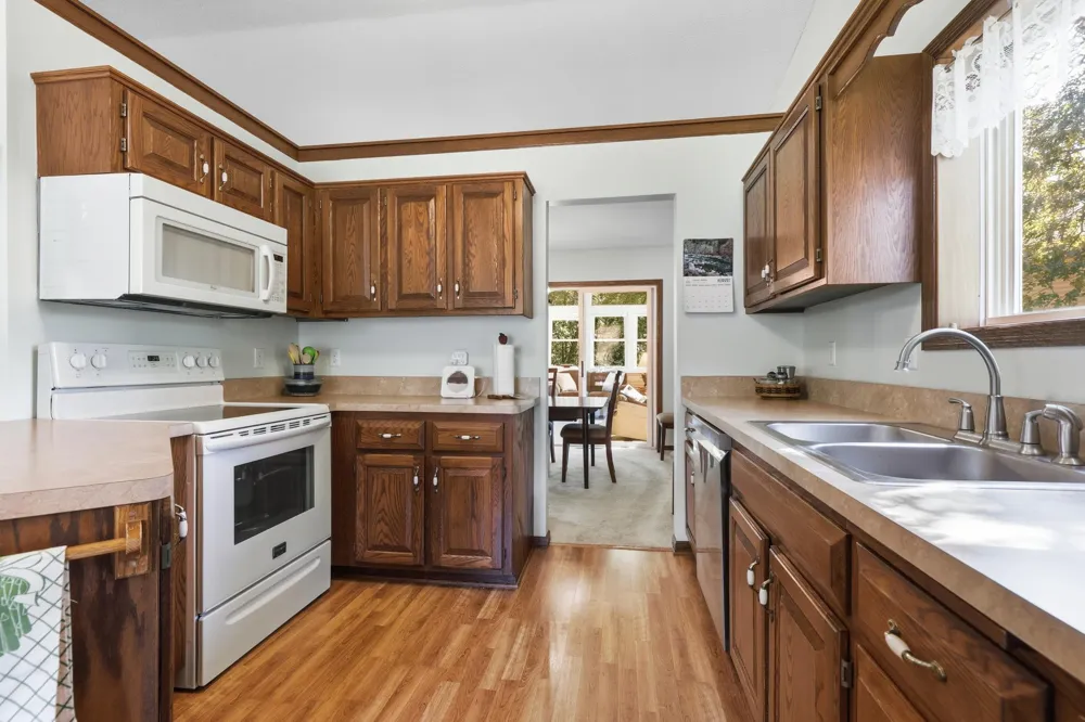 1063 Sunwood Park Lane Waite Park, MN 56387