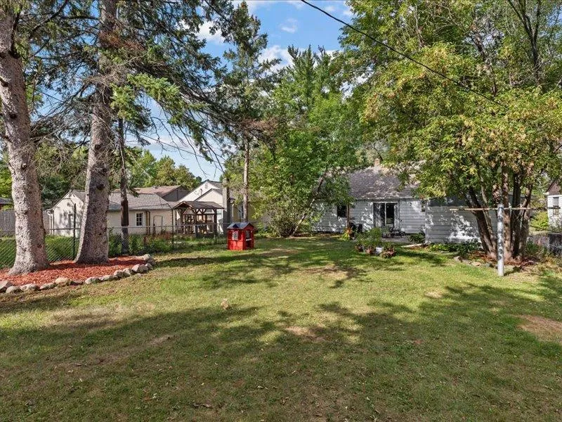 1309 S 7th Street Brainerd, MN 56401