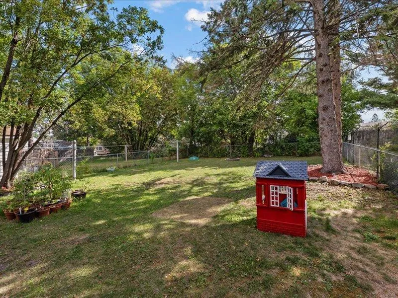 1309 S 7th Street Brainerd, MN 56401