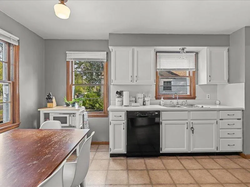 1309 S 7th Street Brainerd, MN 56401