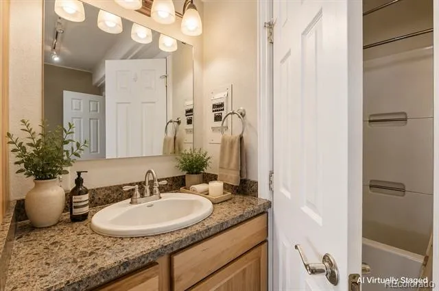 220 E La Bonte Street #215 Dillon, CO 80435