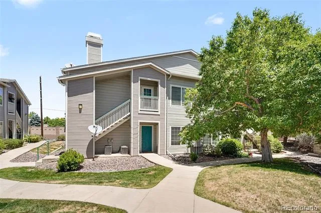 8365 Pebble Creek Way #201 Highlands Ranch, CO 80126