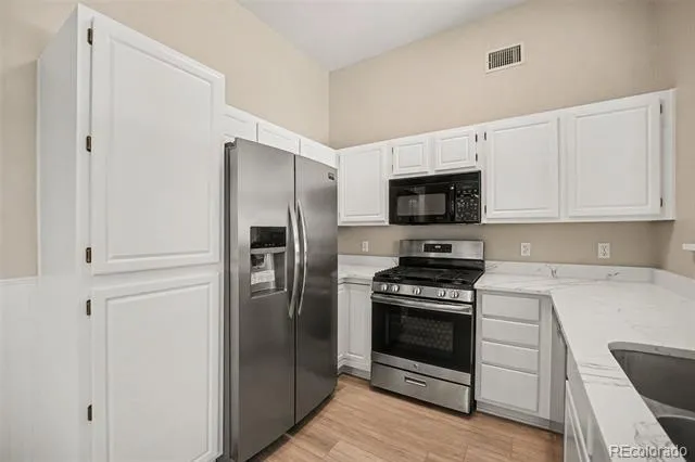 8365 Pebble Creek Way #201 Highlands Ranch, CO 80126