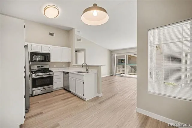 8365 Pebble Creek Way #201 Highlands Ranch, CO 80126