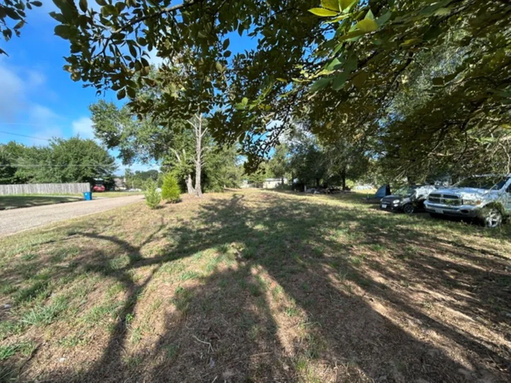 1502 15th Street Hempstead, TX 77445