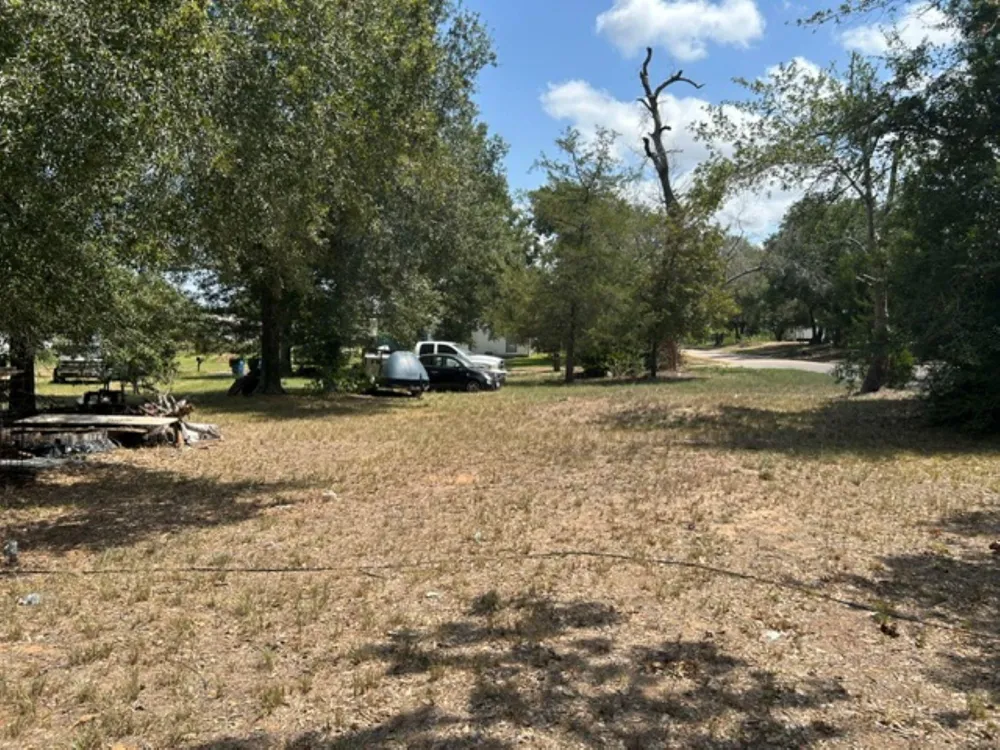 1502 15th Street Hempstead, TX 77445