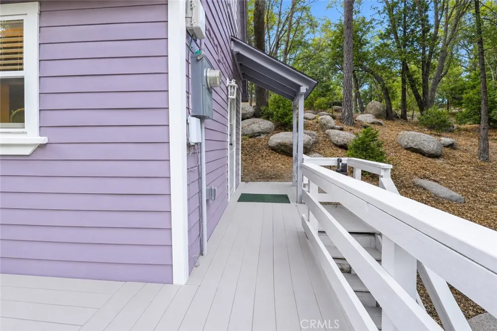 27548 Meadow Lake Arrowhead, CA 92352