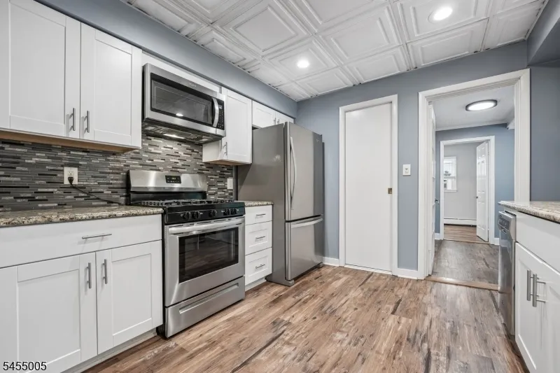 6 Woodlawn Ter Randolph, NJ 07869