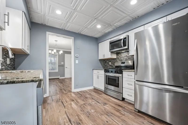 6 Woodlawn Ter Randolph, NJ 07869