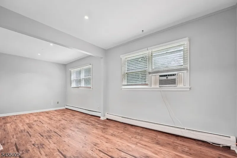 6 Woodlawn Ter Randolph, NJ 07869