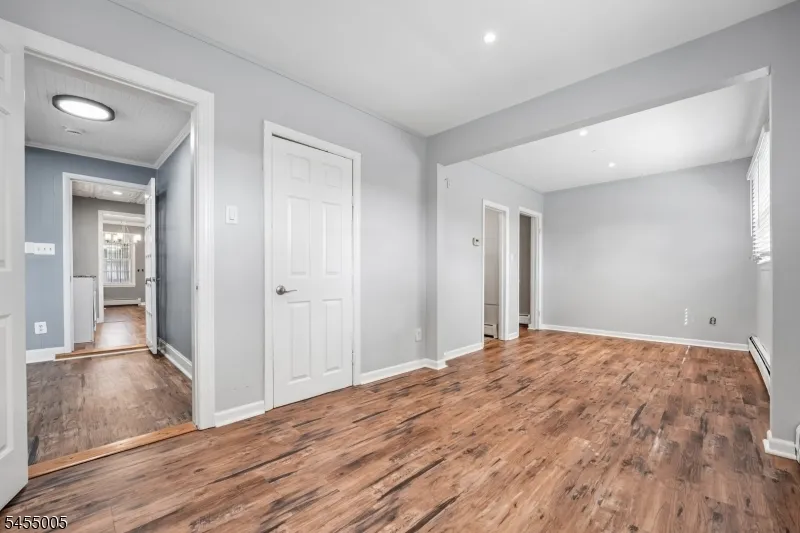 6 Woodlawn Ter Randolph, NJ 07869