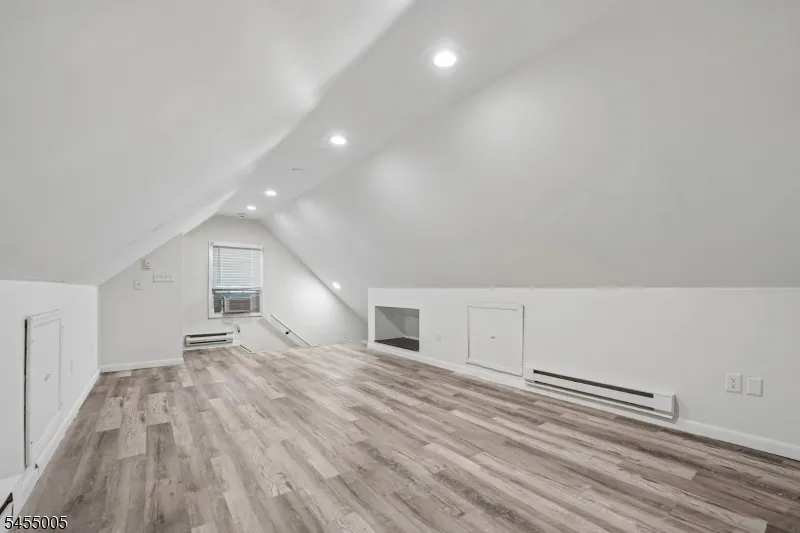 6 Woodlawn Ter Randolph, NJ 07869