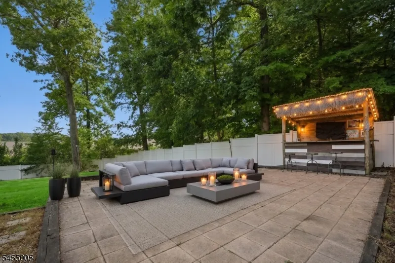6 Woodlawn Ter Randolph, NJ 07869