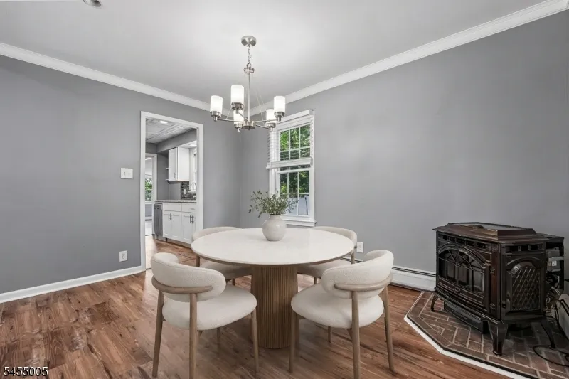 6 Woodlawn Ter Randolph, NJ 07869
