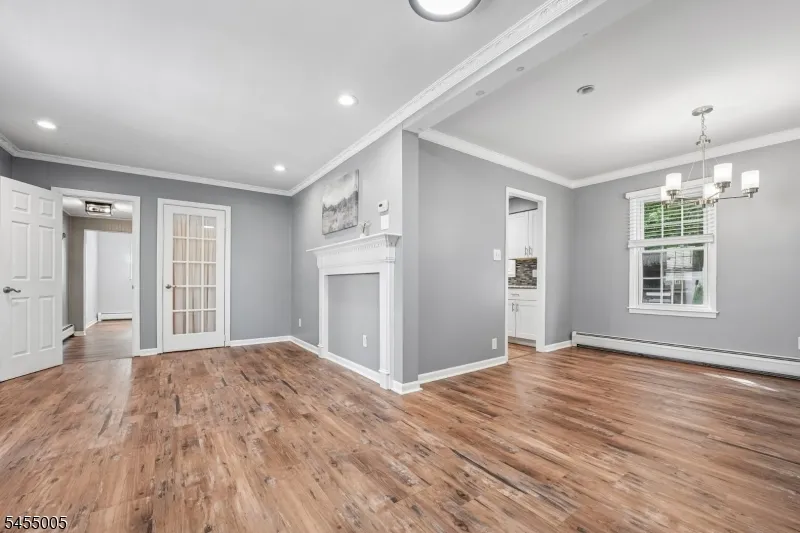6 Woodlawn Ter Randolph, NJ 07869