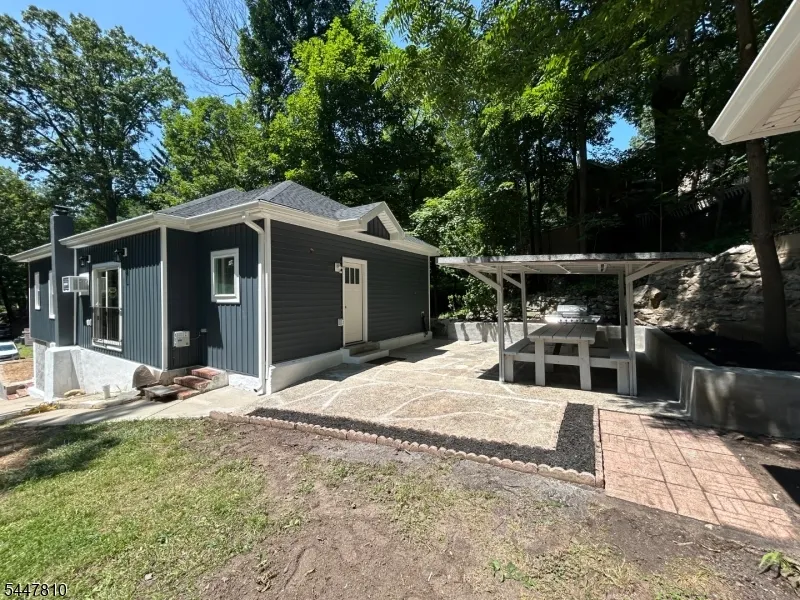 13 Maine St Jefferson, NJ 07849