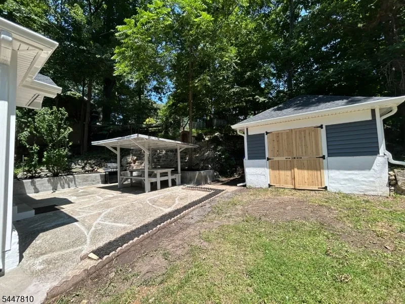 13 Maine St Jefferson, NJ 07849