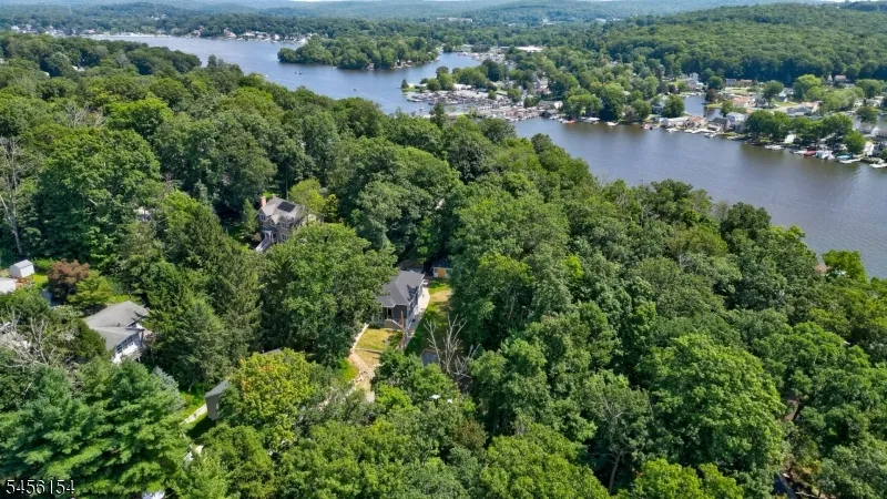 13 Maine St Jefferson, NJ 07849