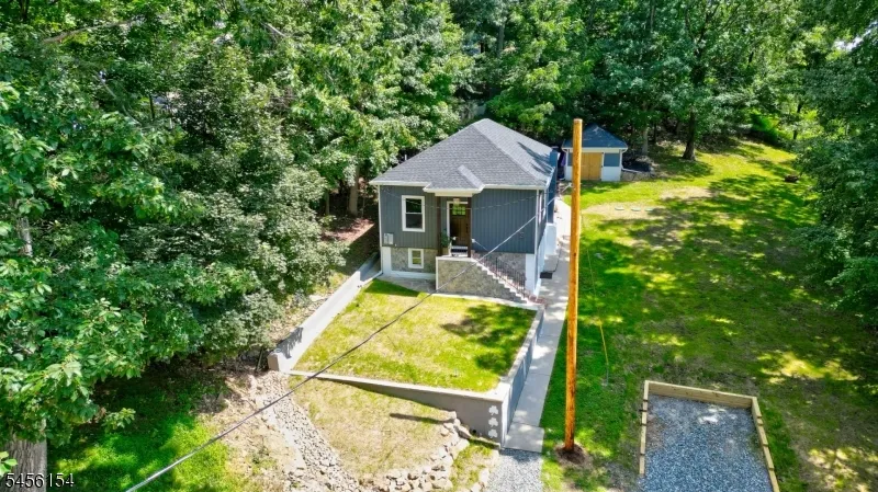 13 Maine St Jefferson, NJ 07849