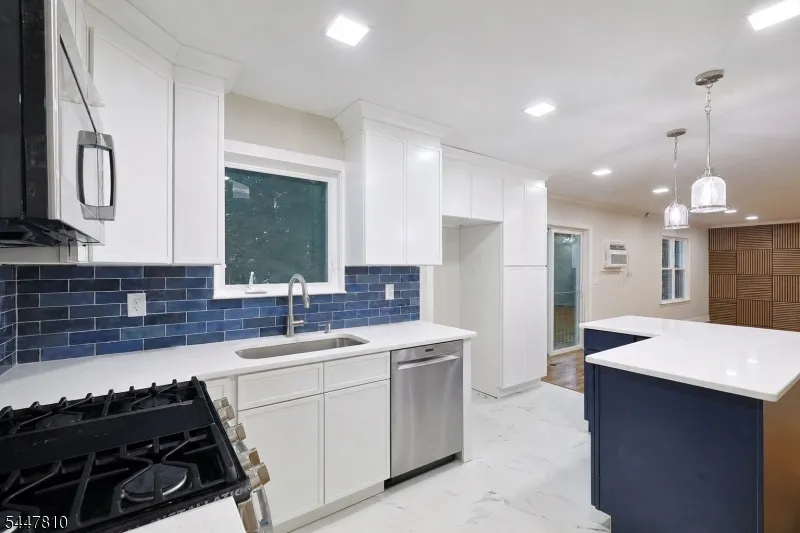 13 Maine St Jefferson, NJ 07849