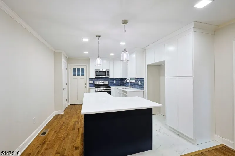 13 Maine St Jefferson, NJ 07849
