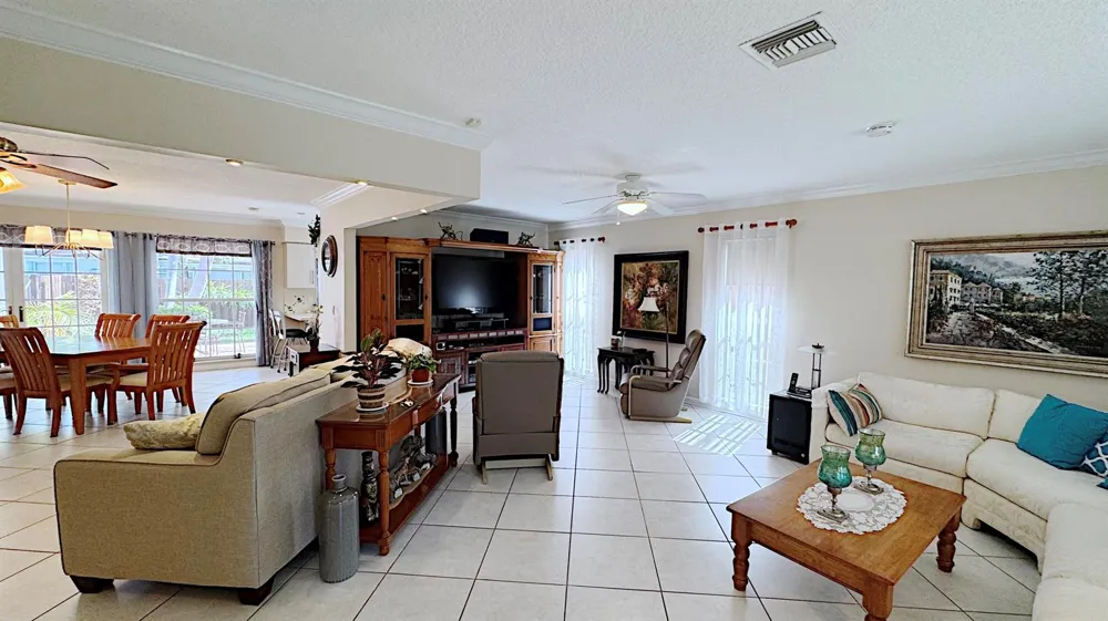 310 SE 4TH TERRACE Dania Beach, FL 33004