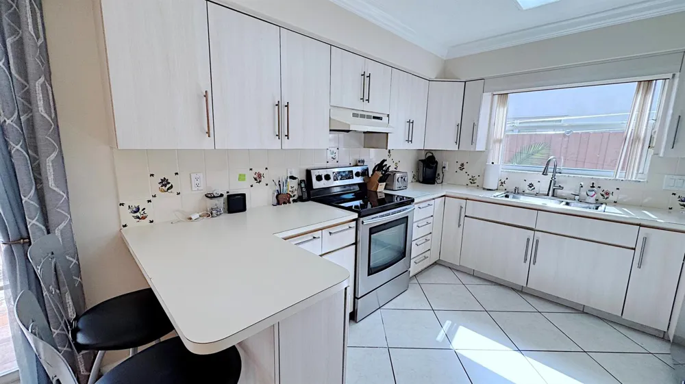 310 SE 4TH TERRACE Dania Beach, FL 33004