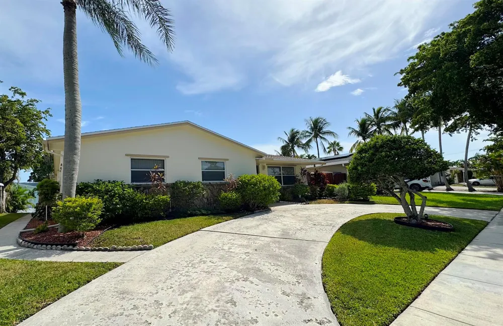 310 SE 4TH TERRACE Dania Beach, FL 33004