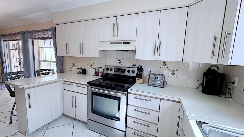 310 SE 4TH TERRACE Dania Beach, FL 33004