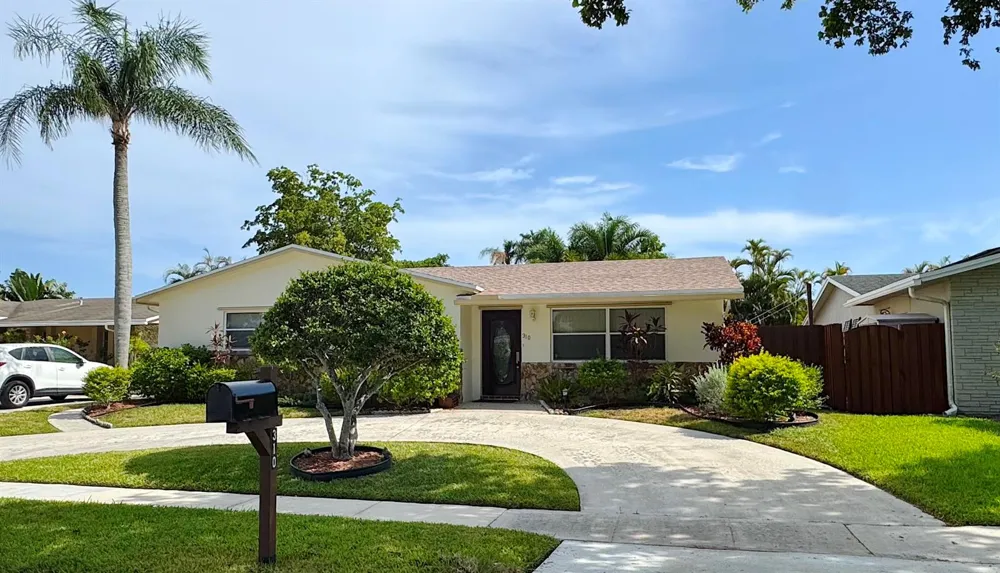 310 SE 4TH TERRACE Dania Beach, FL 33004