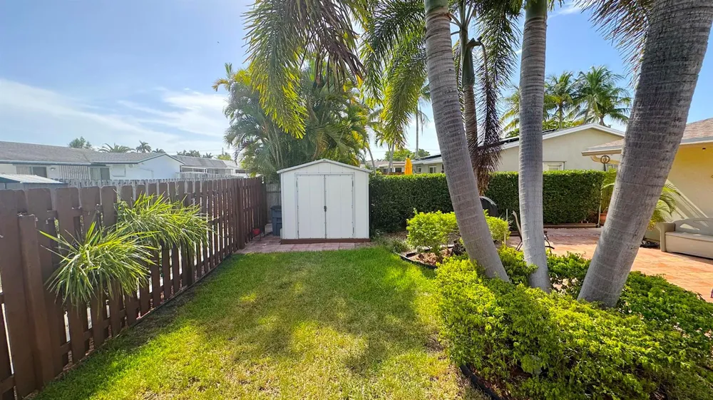 310 SE 4TH TERRACE Dania Beach, FL 33004