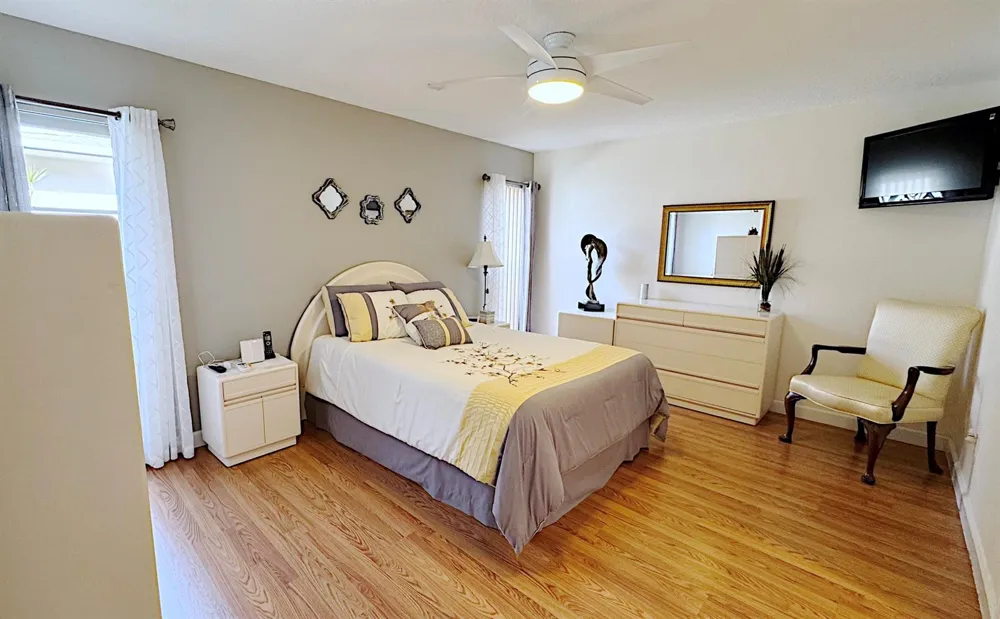 310 SE 4TH TERRACE Dania Beach, FL 33004