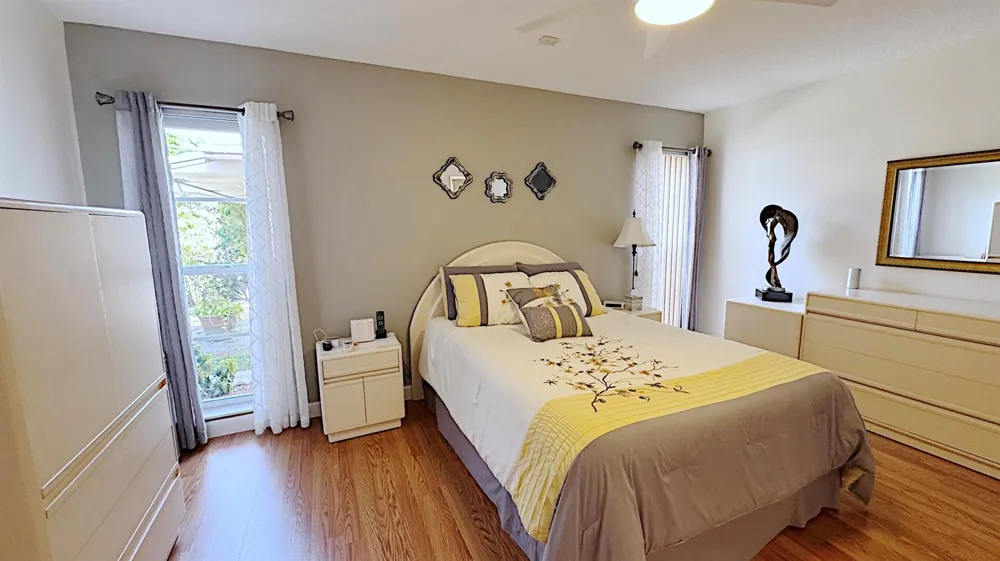 310 SE 4TH TERRACE Dania Beach, FL 33004