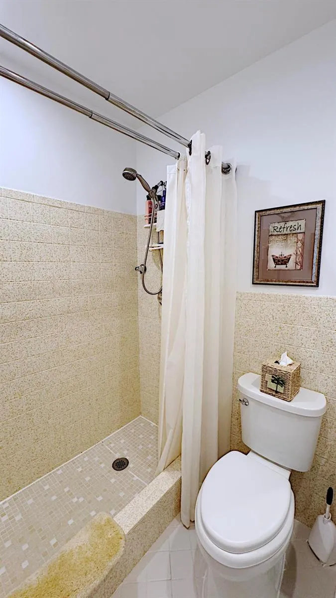 310 SE 4TH TERRACE Dania Beach, FL 33004