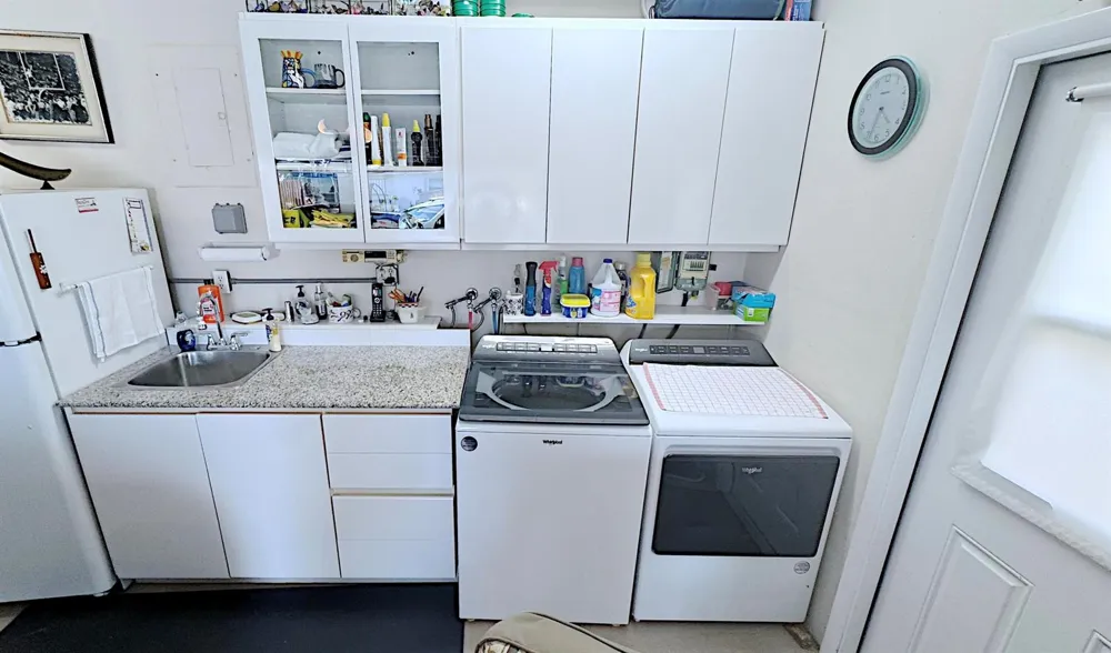 310 SE 4TH TERRACE Dania Beach, FL 33004