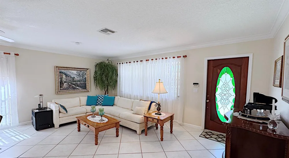 310 SE 4TH TERRACE Dania Beach, FL 33004