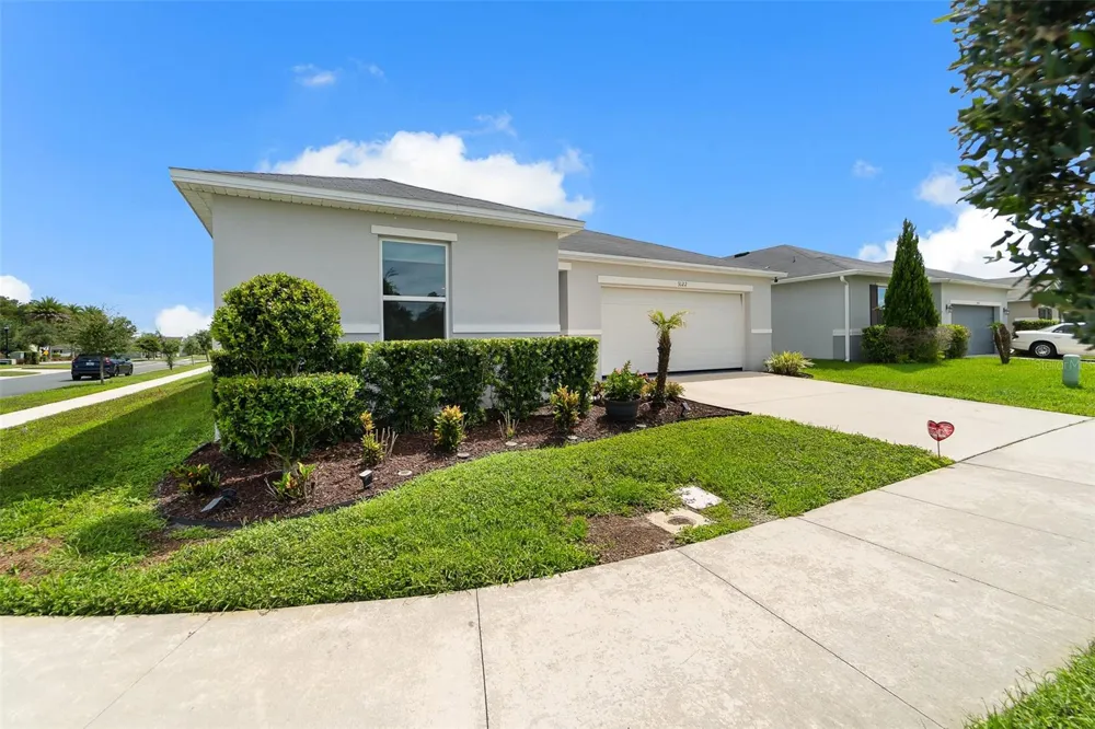 3122 EAGLE HAMMOCK CIRCLE Kissimmee, FL 34743