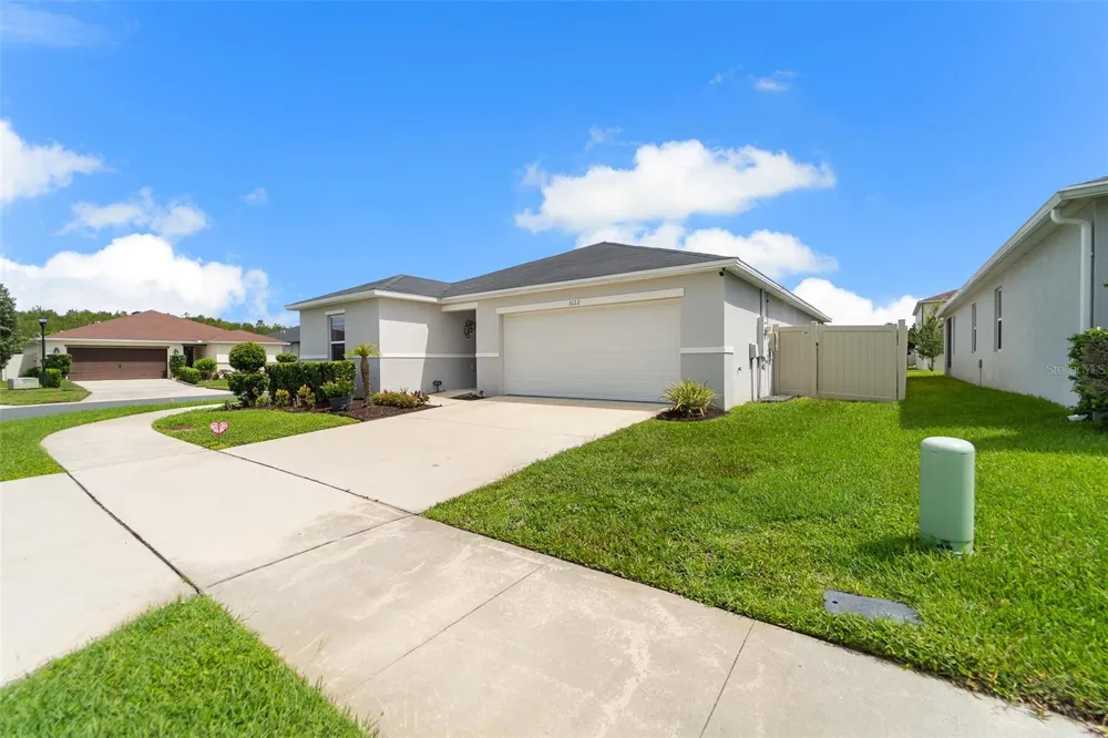 3122 EAGLE HAMMOCK CIRCLE Kissimmee, FL 34743