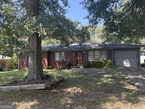 684 Virginia CIR