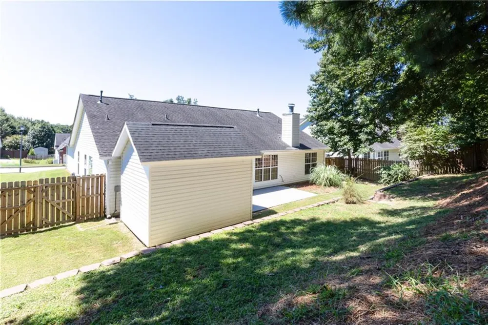 2730 Matlin Way Buford, GA 30519