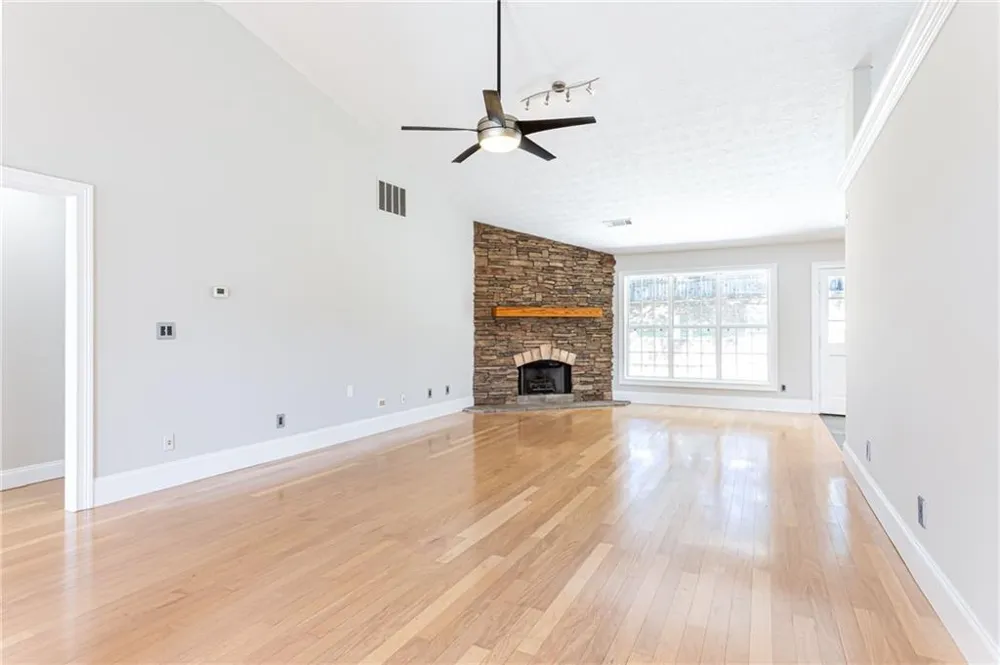 2730 Matlin Way Buford, GA 30519