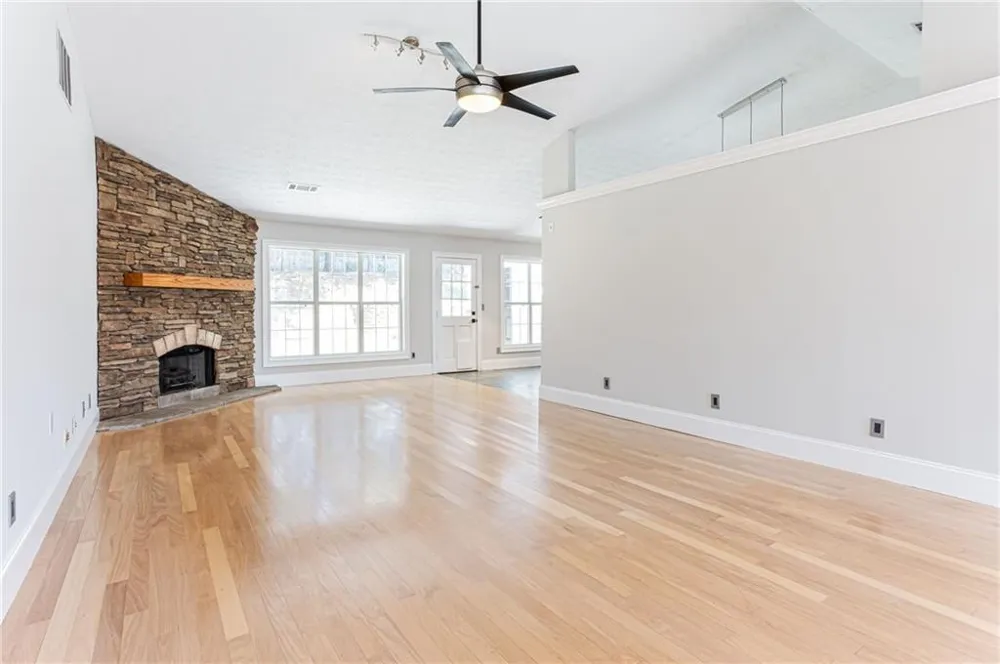 2730 Matlin Way Buford, GA 30519