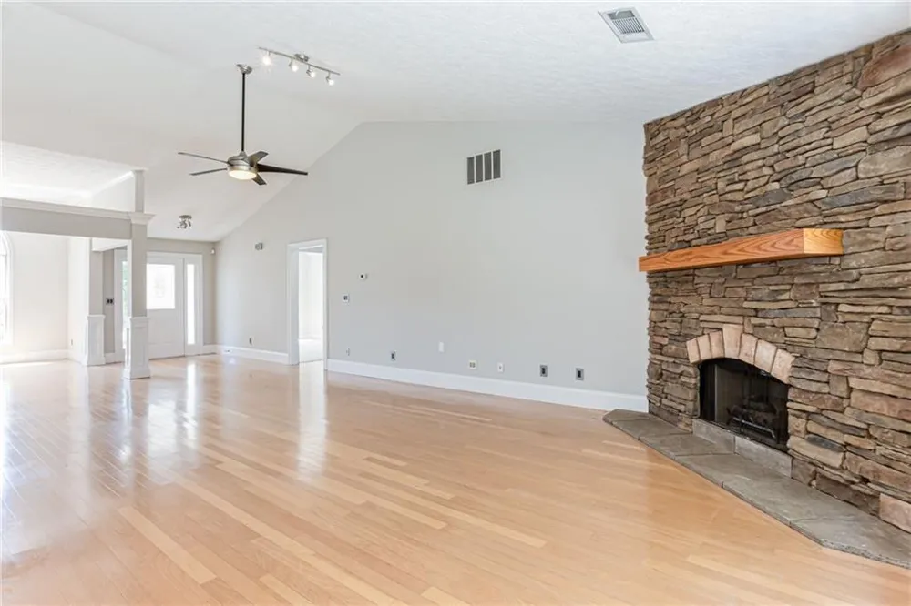 2730 Matlin Way Buford, GA 30519