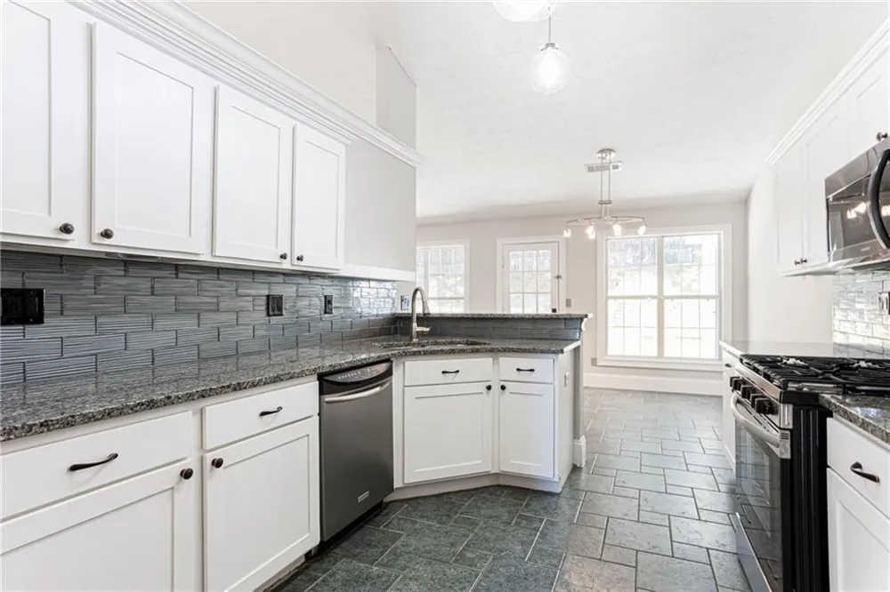 2730 Matlin Way Buford, GA 30519