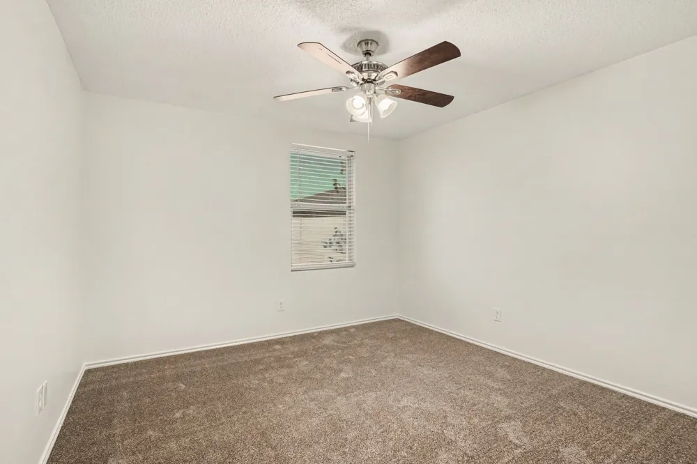1404 Sunflower Court Burleson, TX 76028
