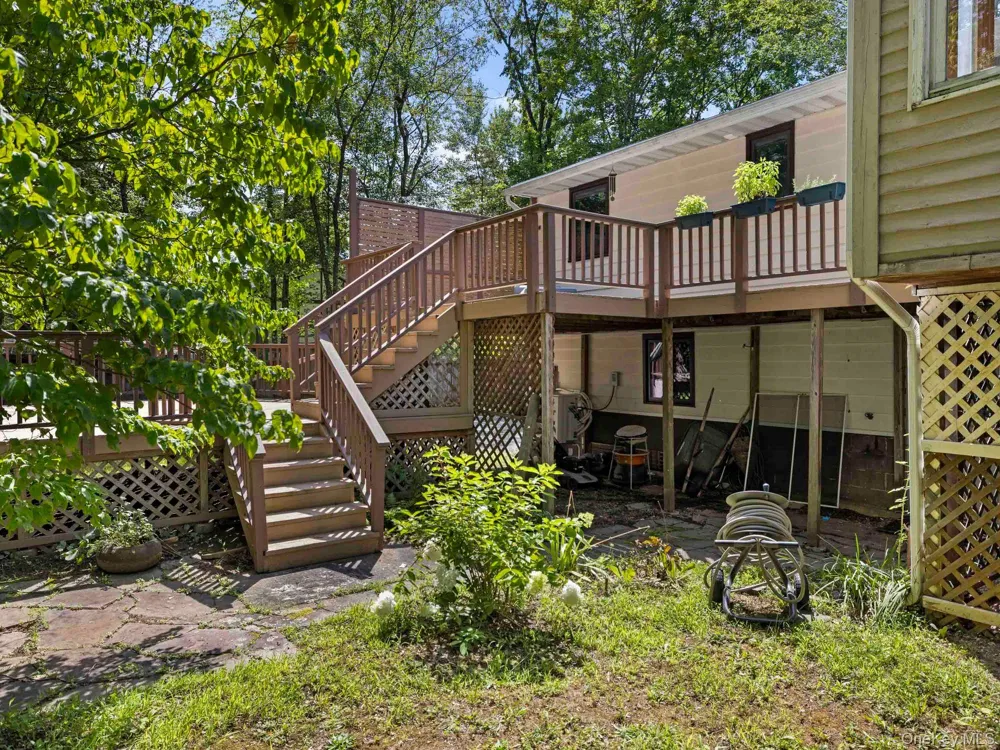 33 Alan Street Stone Ridge, NY 12484