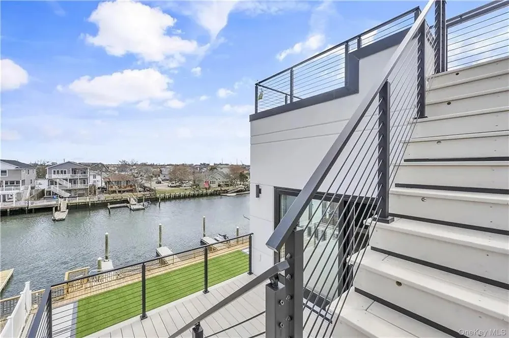 72 Washington Avenue Island Park, NY 11558