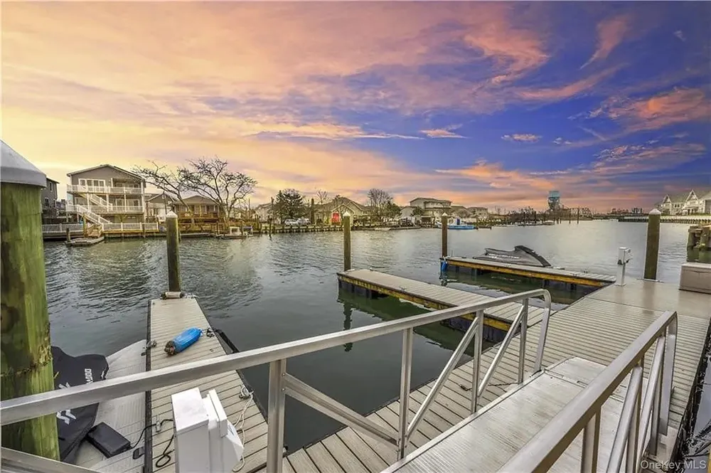 72 Washington Avenue Island Park, NY 11558